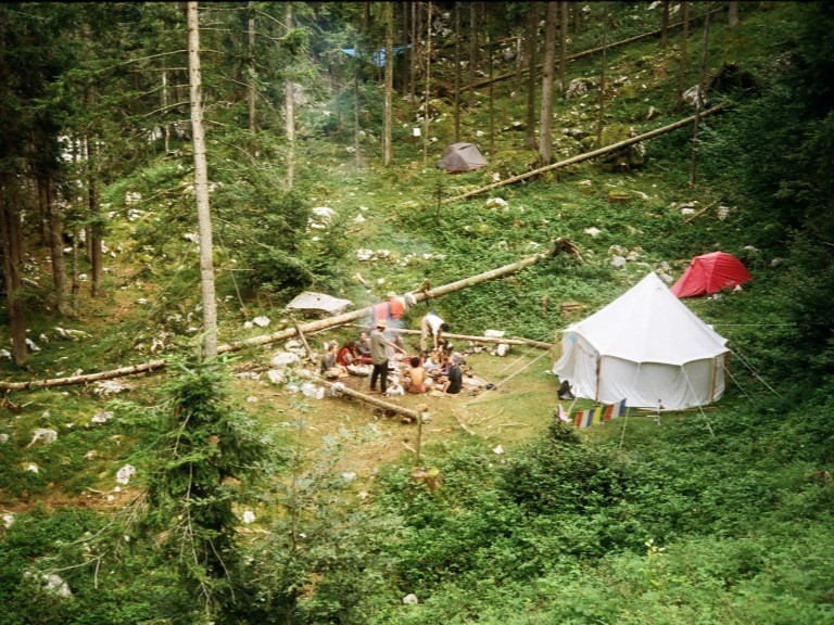 Titleimage: Institute of Social Anthropology